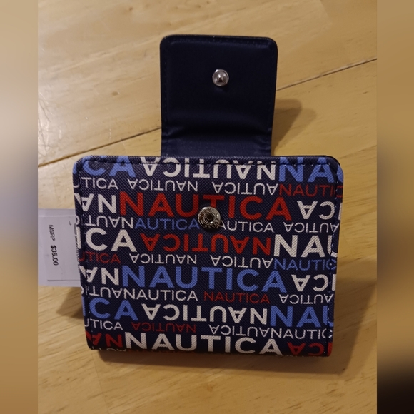 Nautica Women's Wallet NWT - Picture 7 of 7